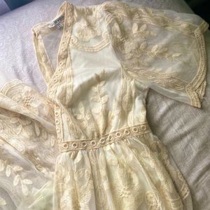 M lace ivory dress